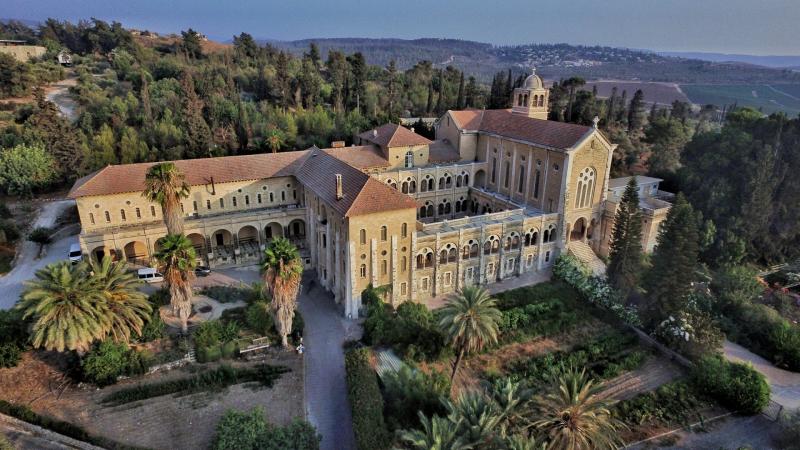 סובב עמק איילון  –  שמש בגבעון דום וירח בעמק איילון
